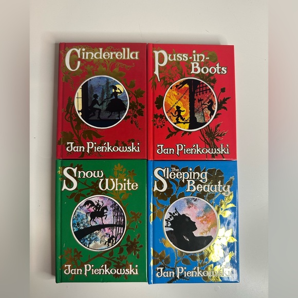 Fairy Tale Mini Book Library - Picture 4 of 6